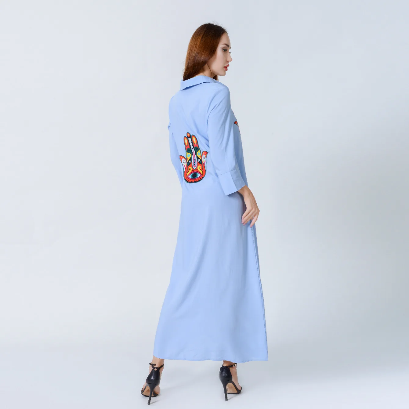 Eid Mubarek Cartoon Embroidery Abaya Dubai Muslim Fashion Hijab Kaftan Islam Clothing Women's Vestidos Robe Musulman F2740
Eid Mubarek Cartoon Embroidery Abaya Dubai Muslim Fashion Hijab Kaftan Islam Clothing Women's Vestidos Robe Musulman F2740