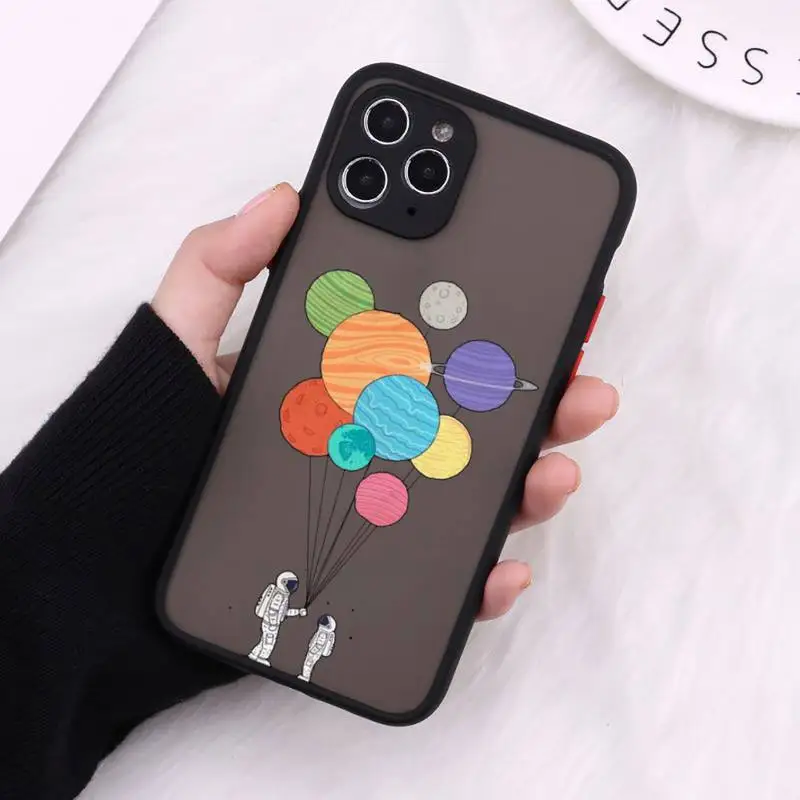 Creativity cartoon Astronaut Space UFO Phone Case Matte Transparent for iPhone 7 8 11 12 s mini pro X XS XR MAX Plus cover funda
Creativity cartoon Astronaut Space UFO Phone Case Matte Transparent for iPhone 7 8 11 12 s mini pro X XS XR MAX Plus cover funda