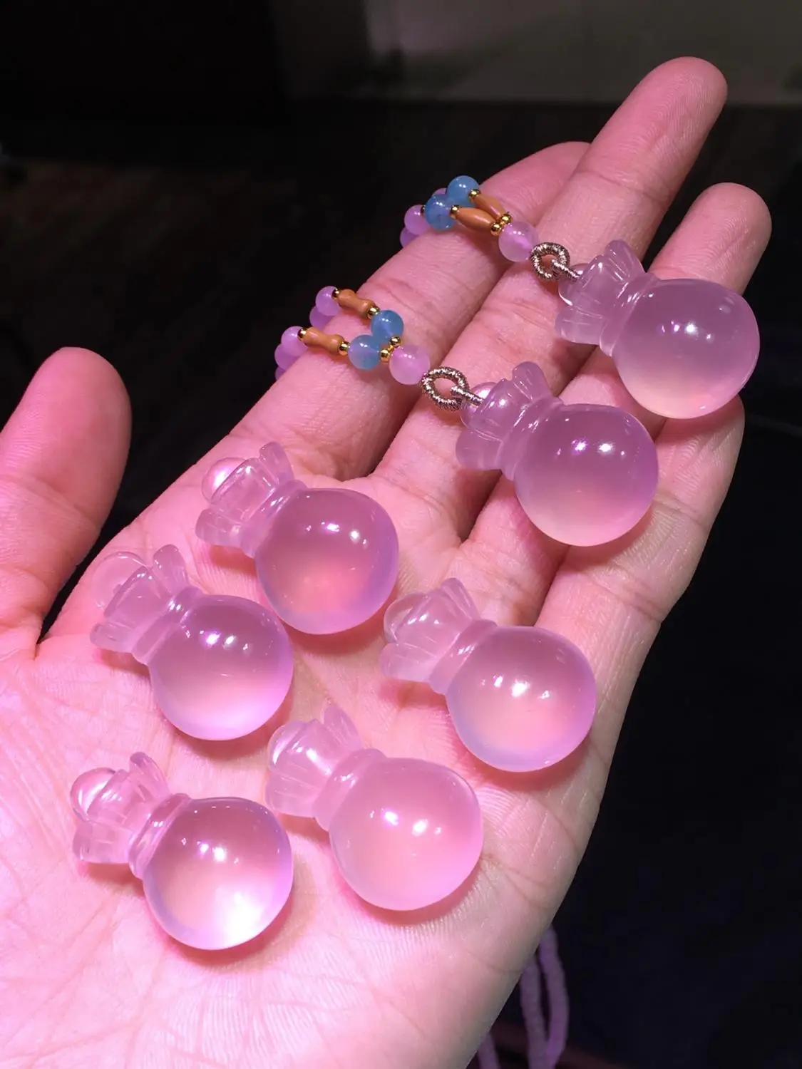 Natural Rose Quartz Women Star Light Necklace Pendant 28x18x12mm Purse Bag Shape Mozambique Love Gift Crystal Pendant AAAAA
Natural Rose Quartz Women Star Light Necklace Pendant 28x18x12mm Purse Bag Shape Mozambique Love Gift Crystal Pendant AAAAA