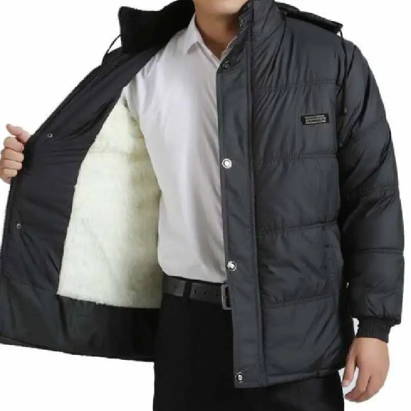 2021 Winter New Warm Thick Fleece outdoor Parkas Men Hooded Fur Collar Parka Jacket Coat Men Autumn Fashion Casual Parkas Men
2021 Winter New Warm Thick Fleece outdoor Parkas Men Hooded Fur Collar Parka Jacket Coat Men Autumn Fashion Casual Parkas Men