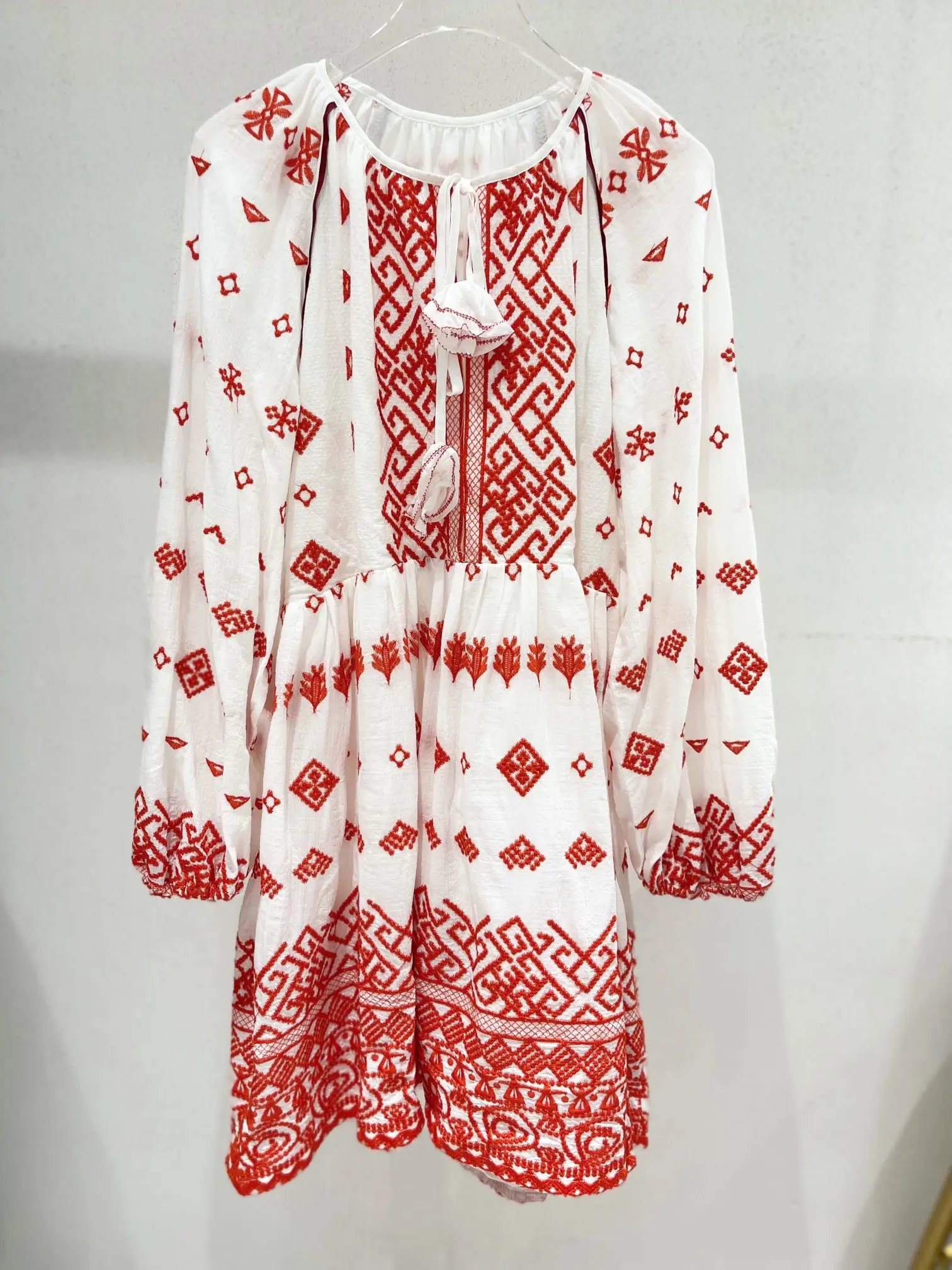 New Luxury Embroidery Lantern Sleeves Lace Up Flower Spring Bohemian Beach 1:1 High Original Quality Chic Runway Women Dress
New Luxury Embroidery Lantern Sleeves Lace Up Flower Spring Bohemian Beach 1:1 High Original Quality Chic Runway Women Dress