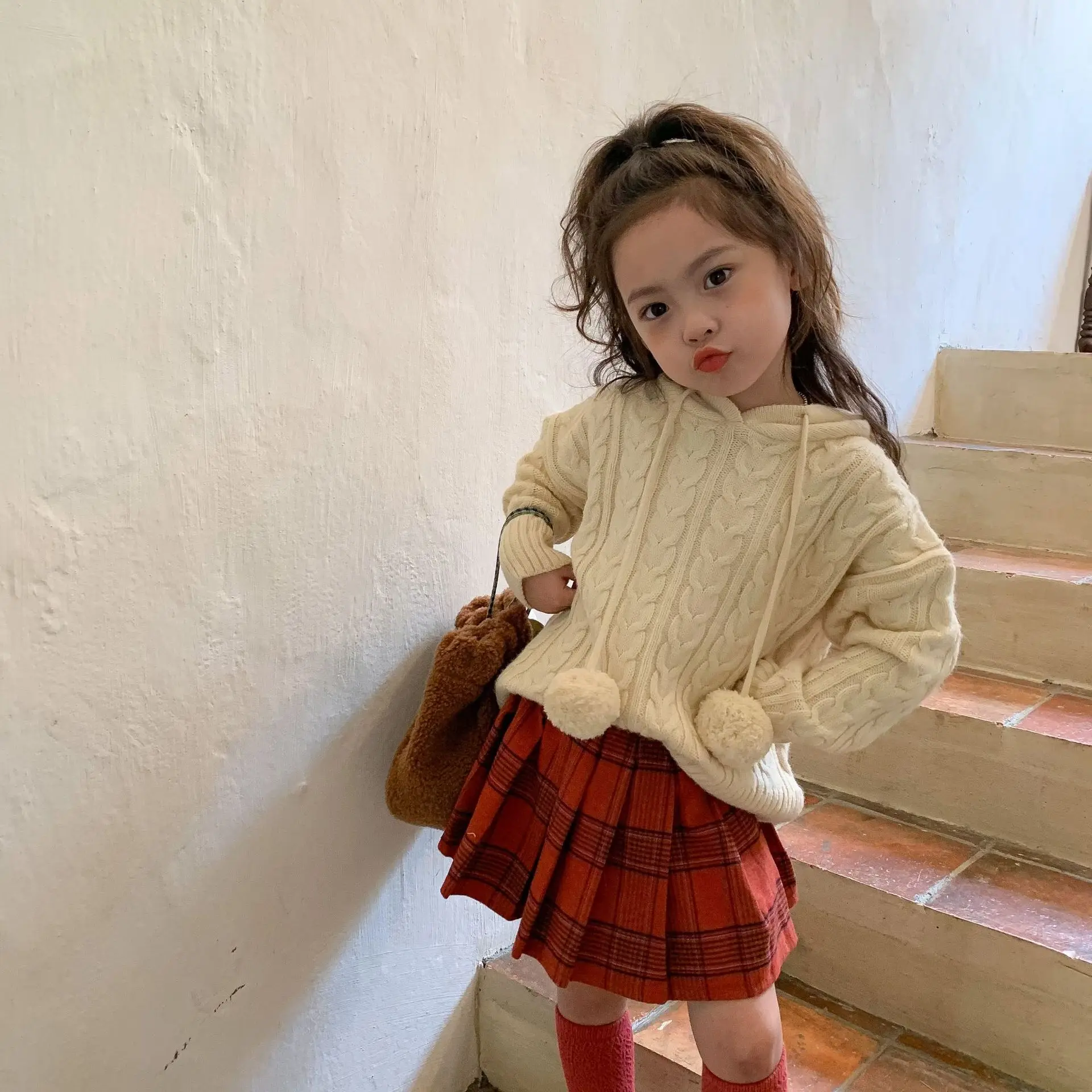 2021 fall new girls retro hooded sweater pullover sweater toddler girl clothes knitted sweater kids
2021 fall new girls retro hooded sweater pullover sweater toddler girl clothes knitted sweater kids