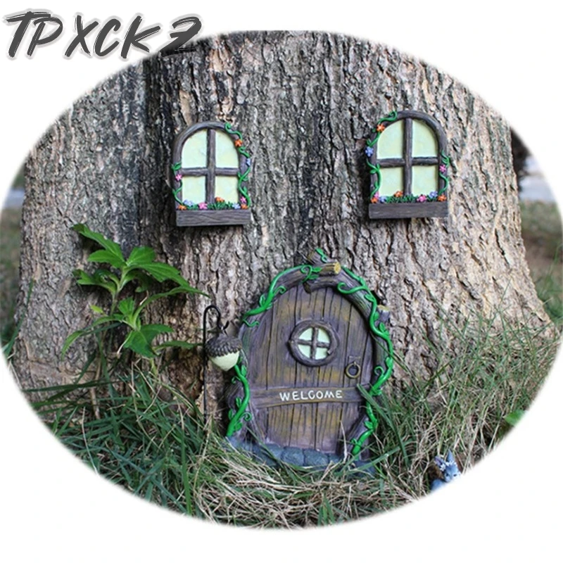 Miniature Fairy Gnome Window Door Elf Home For Yard Art Sculpture Statues Decor Outdoor Home Garden Fairy Decorative Crafts
Miniature Fairy Gnome Window Door Elf Home For Yard Art Sculpture Statues Decor Outdoor Home Garden Fairy Decorative Crafts