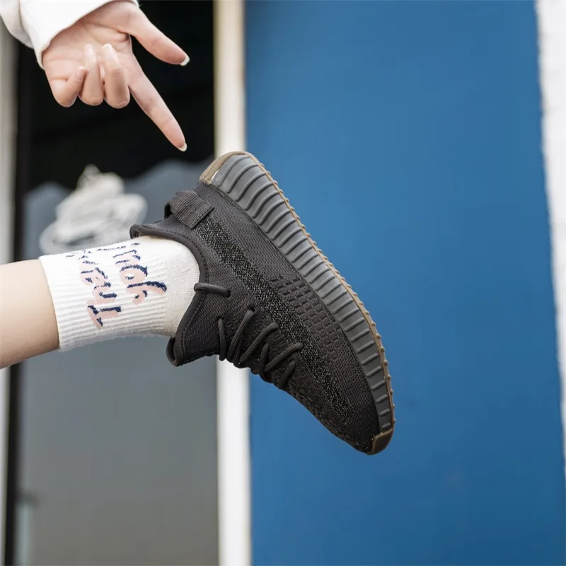 New Men's Casual Sports Shoes Mesh Breathable Shoes Comfortable And Fashionable Couple Sports Shoes Classic Luxury Women's Shoes
New Men's Casual Sports Shoes Mesh Breathable Shoes Comfortable And Fashionable Couple Sports Shoes Classic Luxury Women's Shoes