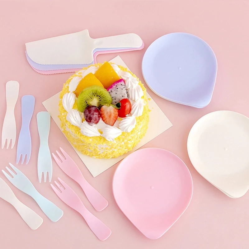 Color Drop-shaped Disposable Cutlery and Plate Combination Tableware Set Birthday Party Picnic Barbecue Cake Dessert Decoration
Color Drop-shaped Disposable Cutlery and Plate Combination Tableware Set Birthday Party Picnic Barbecue Cake Dessert Decoration