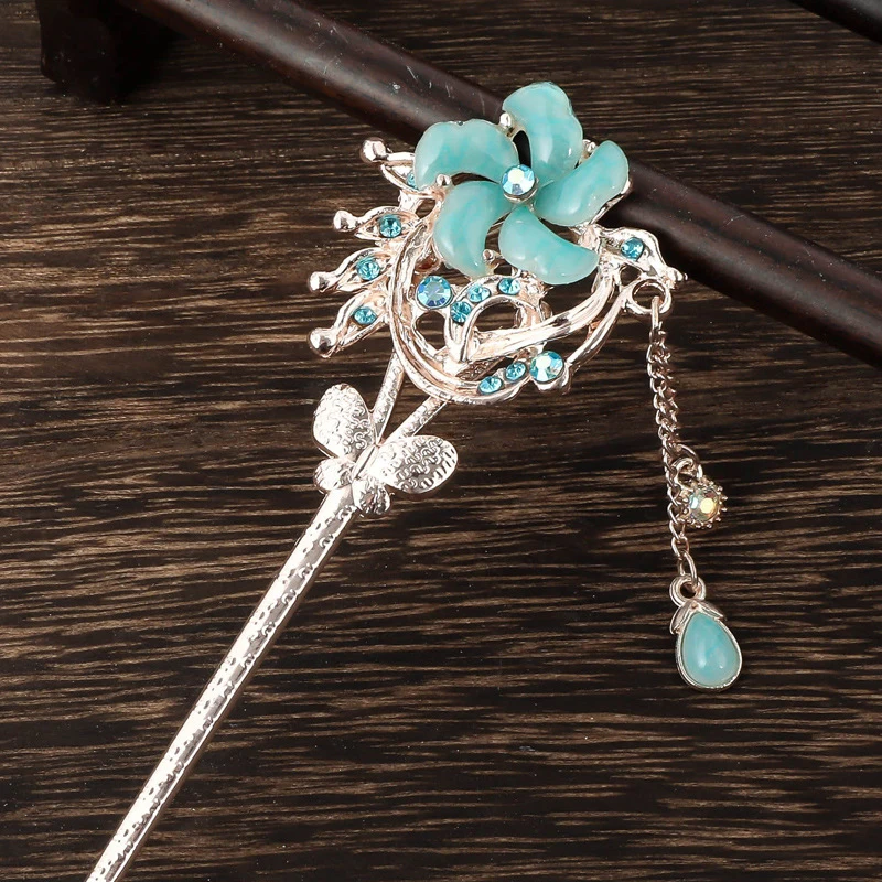 Vintage Chinese Style Hair Stick Metal Rhinestone Chopsticks Women Tassel Pearl Flower Hairpin Hair Clip Pin Jewelry Accessories 
Vintage Chinese Style Hair Stick Metal Rhinestone Chopsticks Women Tassel Pearl Flower Hairpin Hair Clip Pin Jewelry Accessories