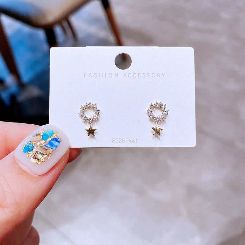 Korean Fashion CZ Crystal Circle Star Stud Earrings Gold Color Plated Cubic Zircon Women Earrings Jewelry
Korean Fashion CZ Crystal Circle Star Stud Earrings Gold Color Plated Cubic Zircon Women Earrings Jewelry