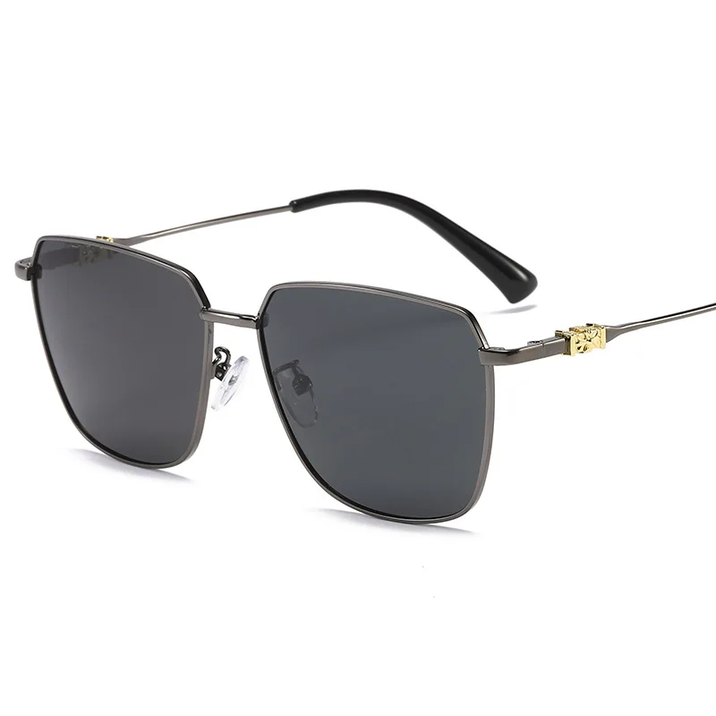 2021 new metal polarizing sunglasses men's color changing Sunglasses UV proof driving glasses
2021 new metal polarizing sunglasses men's color changing Sunglasses UV proof driving glasses