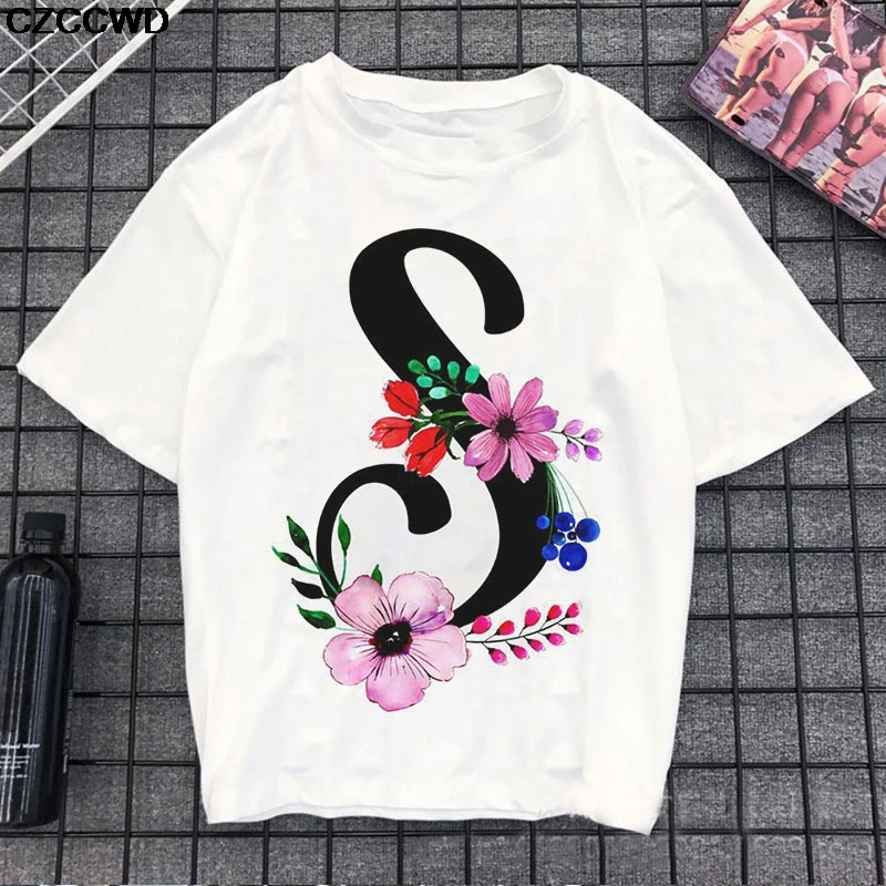 26 Английский алфавит S букет Футболка с принтом Harajuku Повседневный Белый Топ Футболка для женщин 2020 летняя Новинка; Свитер с изображением пар... 
26 Английский алфавит S букет Футболка с принтом Harajuku Повседневный Белый Топ Футболка для женщин 2020 летняя Новинка; Свитер с изображением пар...