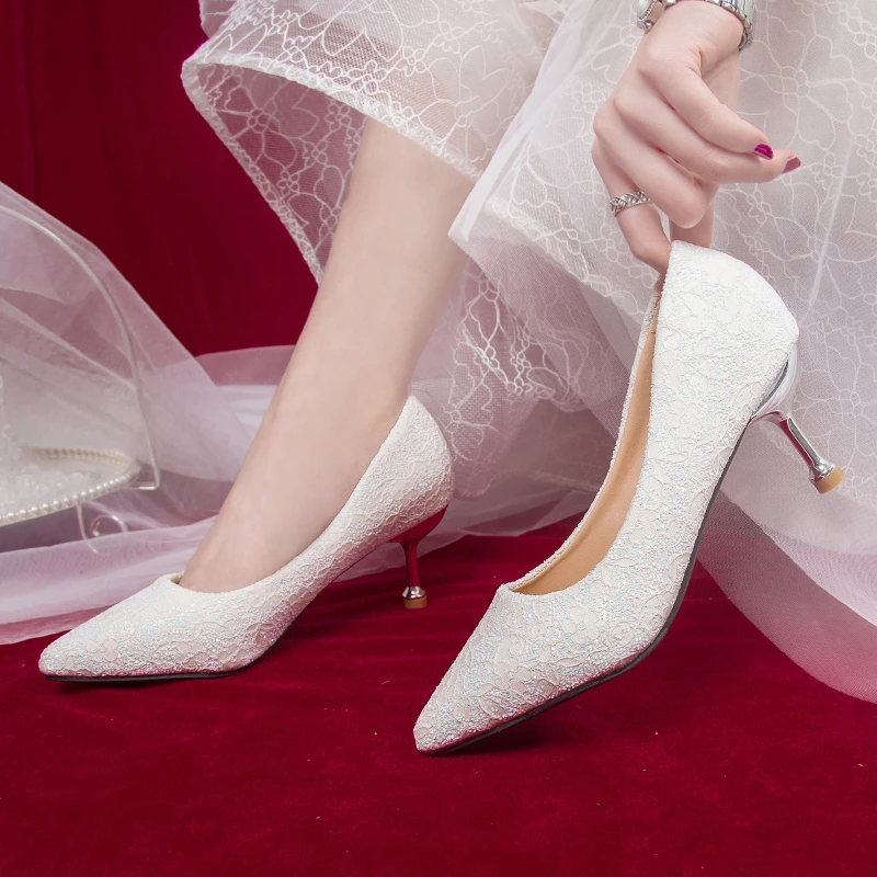 Новинка весна-лето 2021, однотонная женская классическая антикварная Свадебная обувь на высоком каблуке, женская обувь
Новинка весна-лето 2021, однотонная женская классическая антикварная Свадебная обувь на высоком каблуке, женская обувь