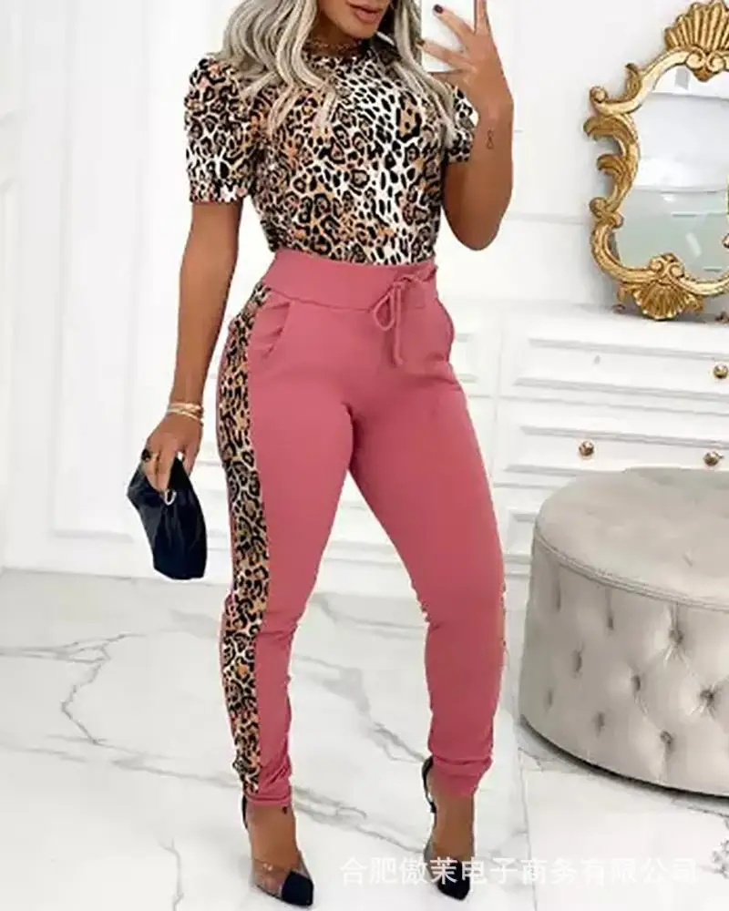 Spot 2021 new women's leopard print stitching short-sleeved suit women's temperament commuter trousers suit
Spot 2021 new women's leopard print stitching short-sleeved suit women's temperament commuter trousers suit