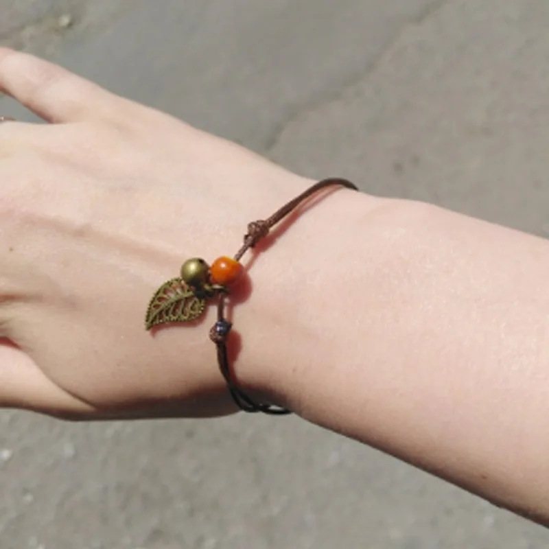 Simple Ceramic Anklets female original hand-woven fashion anklets leaf ceramic jewelry jewlries wholesale
Simple Ceramic Anklets female original hand-woven fashion anklets leaf ceramic jewelry jewlries wholesale