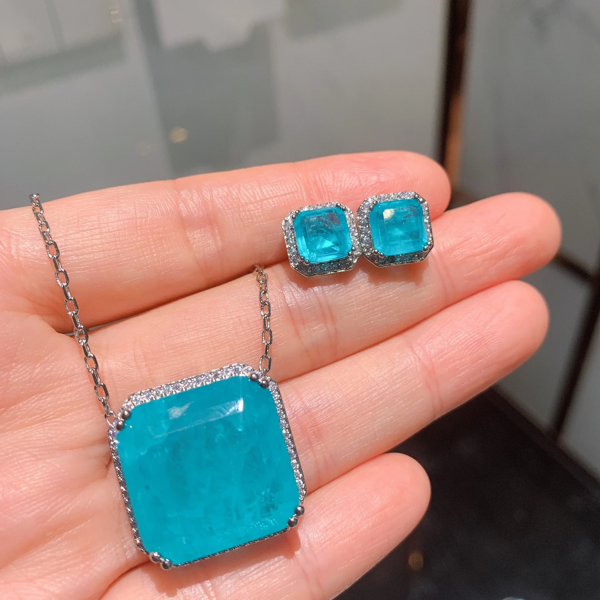 QTT Paraiba Tourmaline Gemstone Square Set Stunning Wedding Accessories 925 Sterling Silver Necklace Earrings Female Set 2 Pcs
QTT Paraiba Tourmaline Gemstone Square Set Stunning Wedding Accessories 925 Sterling Silver Necklace Earrings Female Set 2 Pcs