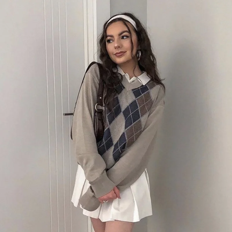 Preppy Style Vintage V Neck Sweater Women Autumn Casual Argyle Plaid Jumper Female Korean Fashion Pullover Winter Fashion
Preppy Style Vintage V Neck Sweater Women Autumn Casual Argyle Plaid Jumper Female Korean Fashion Pullover Winter Fashion