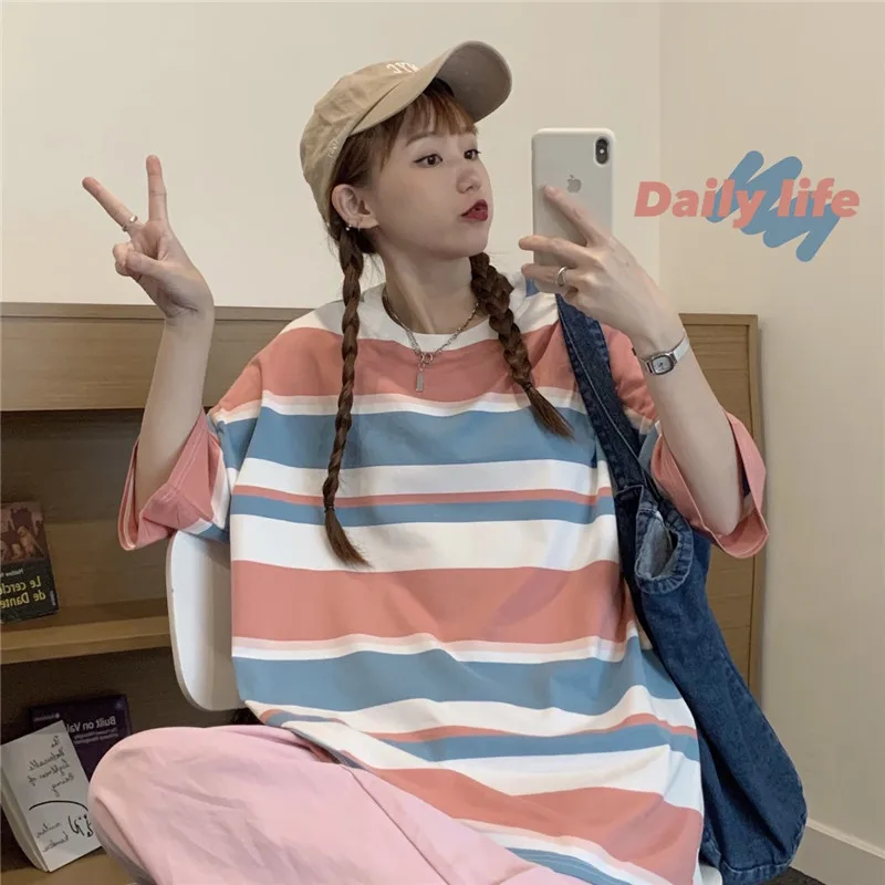 Hong Kong Rainbow Striped Short-Sleeved T-shirt Women's Loose Korean Ins Harajuku Style Online Red Fried Street 
Hong Kong Rainbow Striped Short-Sleeved T-shirt Women's Loose Korean Ins Harajuku Style Online Red Fried Street