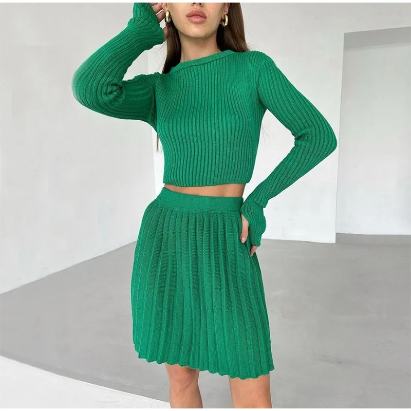 Women Knitted Sweater Outfits Set Knitted Tops Pleated Mini Skirts Long Sleeve Solid Slim Crop Pullover 2 Pieces Set 2021 Autumn
Women Knitted Sweater Outfits Set Knitted Tops Pleated Mini Skirts Long Sleeve Solid Slim Crop Pullover 2 Pieces Set 2021 Autumn