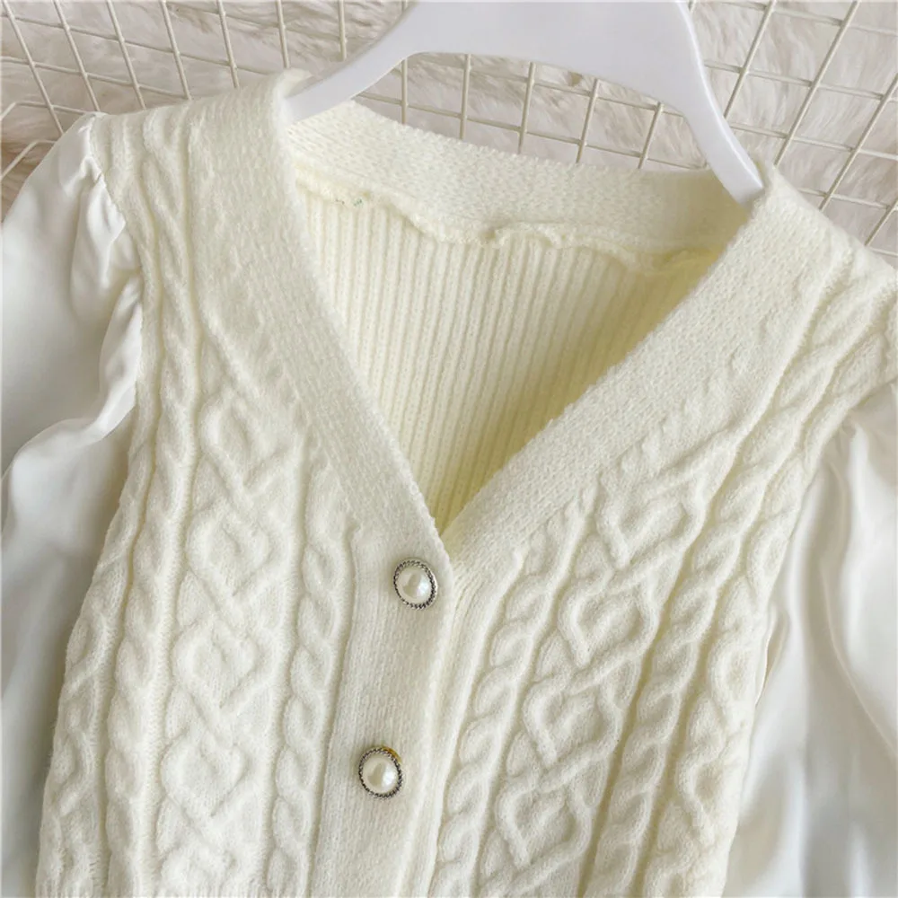 Sweater Women 2021 New Loose Fashion V-neck Lantern Sleeve Stitching Knitted Cardigan Female High Waist Short Tops
Sweater Women 2021 New Loose Fashion V-neck Lantern Sleeve Stitching Knitted Cardigan Female High Waist Short Tops