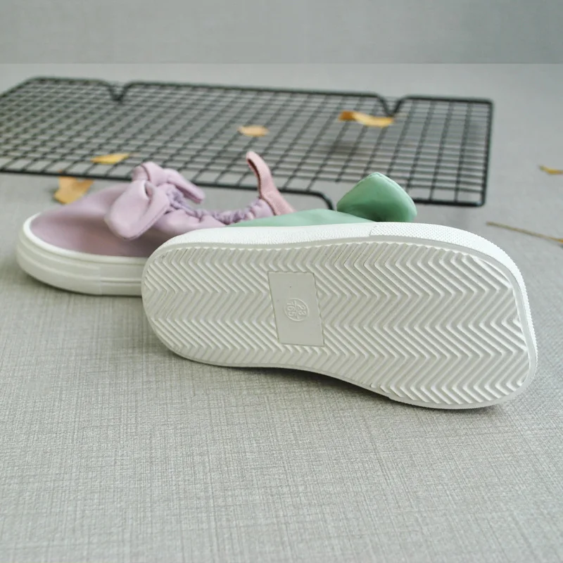 Spring Baby Fabric Shoes Korean Bowknot Children Tarpaulin Flats Single Shoes Soft Bottom Non-slip Casual Infant Toddler Shoes
Spring Baby Fabric Shoes Korean Bowknot Children Tarpaulin Flats Single Shoes Soft Bottom Non-slip Casual Infant Toddler Shoes