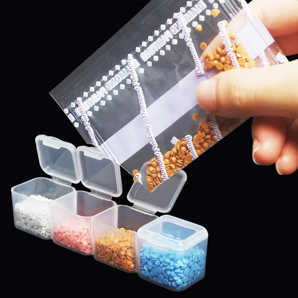 ARMYQZ Diamond painting transparent plastic bead box diamond 28 grid embroidery accessories mosaic display storage box box
ARMYQZ Diamond painting transparent plastic bead box diamond 28 grid embroidery accessories mosaic display storage box box