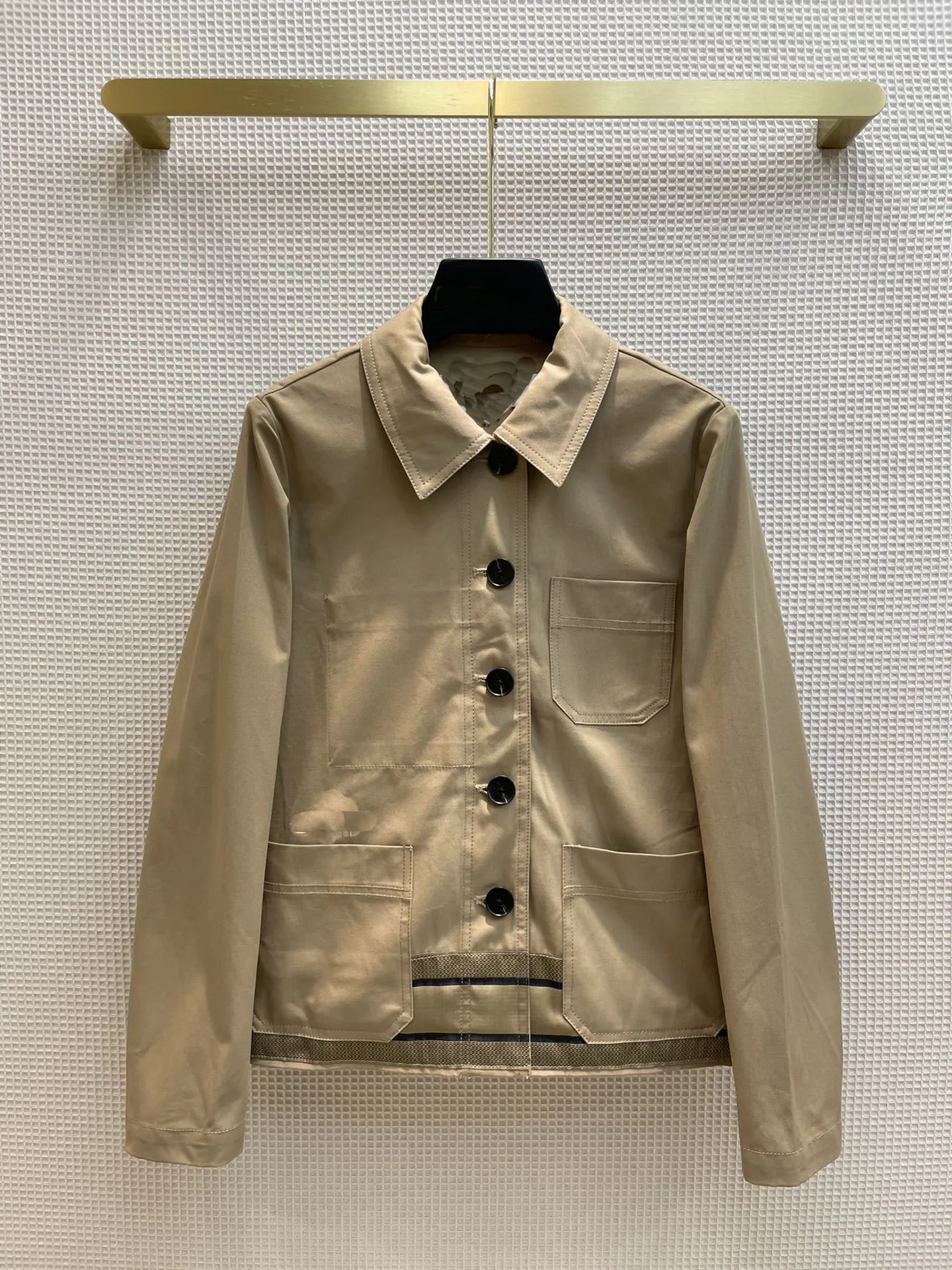 Куртка женская, однотонная, с длинными рукавами, в стиле ретро, 2021
Куртка женская, однотонная, с длинными рукавами, в стиле ретро, 2021