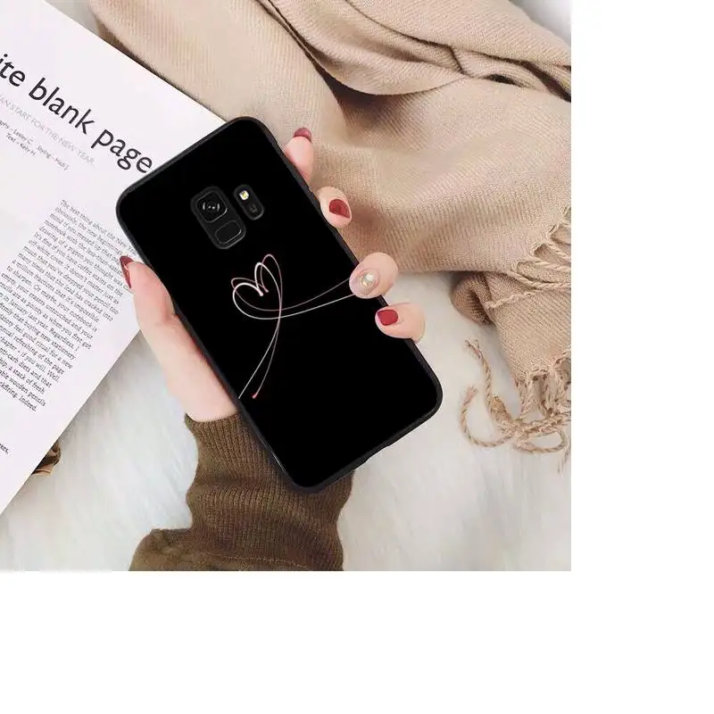 Black Simple Lines Love Heart Phone Case For Samsung Galaxy A50 A30 A71 A40 S10E A60 A50s A30s Note 8 9 S10 Plus S10 S20 S8
Black Simple Lines Love Heart Phone Case For Samsung Galaxy A50 A30 A71 A40 S10E A60 A50s A30s Note 8 9 S10 Plus S10 S20 S8