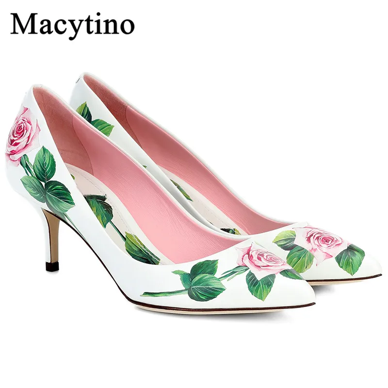 Floral Printing High Heel Pointed Toe Kitten Heel Shoes Women's Bridal Wedding Pumps Big Size Leather Shoes Women
Floral Printing High Heel Pointed Toe Kitten Heel Shoes Women's Bridal Wedding Pumps Big Size Leather Shoes Women