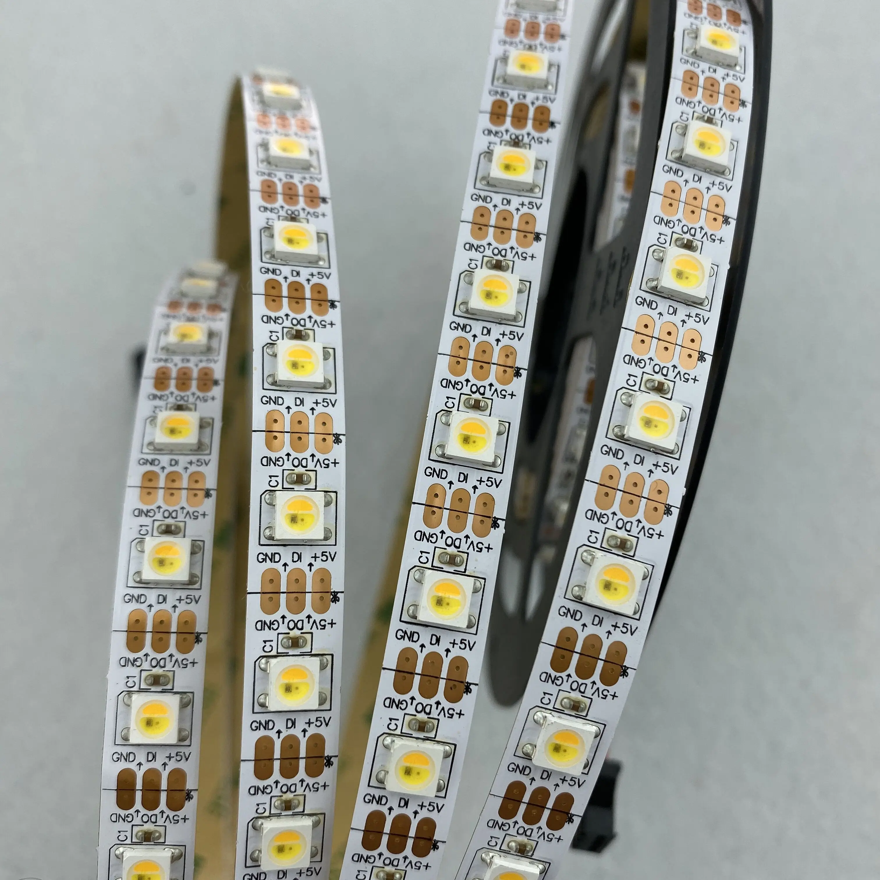 5 м/рулон SK6812WWA(SK6812 IC + теплый белый холодный янтарные чипы внутри) светодиодная