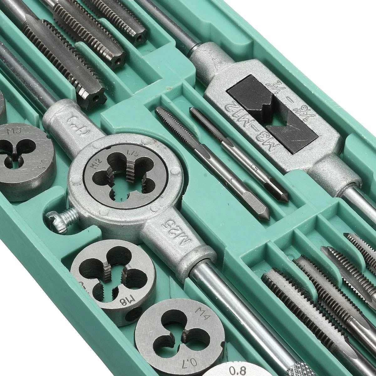 20PCS Tap and Die Set Combination Alloy Steel Hand Tools for Wood Plastic Screw Thread Plugs Taps Hand Screw Taps 
20PCS Tap and Die Set Combination Alloy Steel Hand Tools for Wood Plastic Screw Thread Plugs Taps Hand Screw Taps