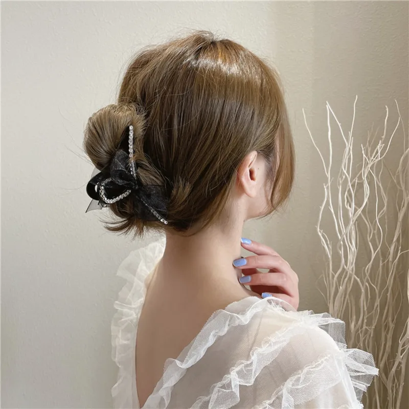 New Korean Elegant Mesh Bow Hair Claws For Women Girls Hair Clip Large Grab Clips Shark Clip Crystal Hair Accessories OH2406
New Korean Elegant Mesh Bow Hair Claws For Women Girls Hair Clip Large Grab Clips Shark Clip Crystal Hair Accessories OH2406