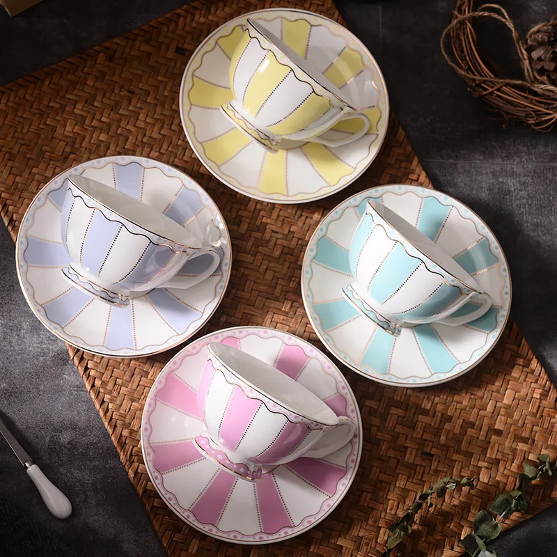Creative ceramic coffee cup and dish set Bone China English afternoon camellia tea gift
Creative ceramic coffee cup and dish set Bone China English afternoon camellia tea gift