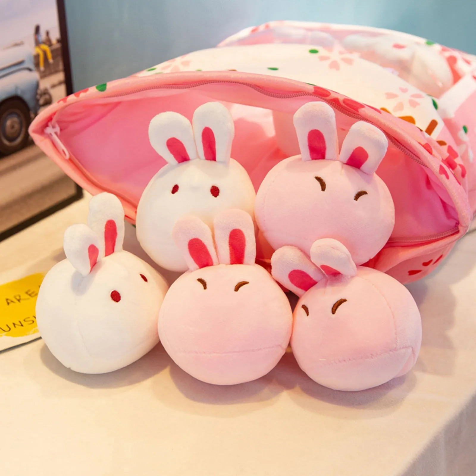 Stuffed Toy Animal Pudding Shape Home Office Cushions Pillow Plush Toy Contains eight small dolls Gift for daughter
Stuffed Toy Animal Pudding Shape Home Office Cushions Pillow Plush Toy Contains eight small dolls Gift for daughter