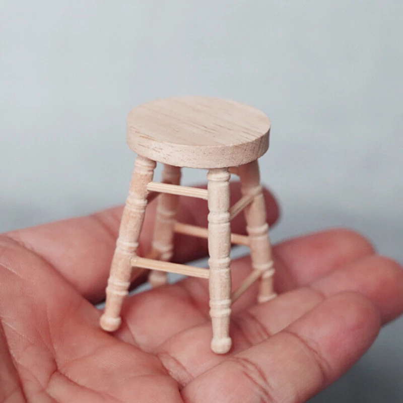 1pc 1/12 Dollhouse Miniature Accessories Mini Wooden Stool Simulation Chair Furniture Model Toys for Doll House Decoration
1pc 1/12 Dollhouse Miniature Accessories Mini Wooden Stool Simulation Chair Furniture Model Toys for Doll House Decoration