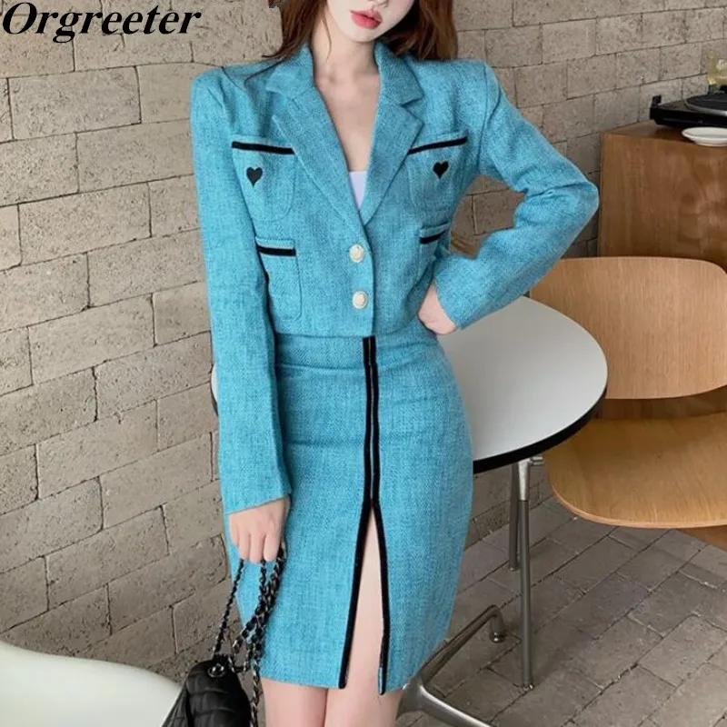 Korean Fashion Chic Love Embroidery Blazer Tweed Two Piece Set Women Fall New Woolen Short Jacket Coat + Sexy Split Skirts Sets
Korean Fashion Chic Love Embroidery Blazer Tweed Two Piece Set Women Fall New Woolen Short Jacket Coat + Sexy Split Skirts Sets
