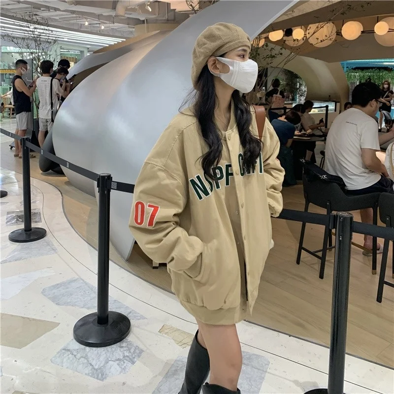 American cotton padded Baseball Jacket female autumn winter loose Korean student versatile Khaki jacket
American cotton padded Baseball Jacket female autumn winter loose Korean student versatile Khaki jacket