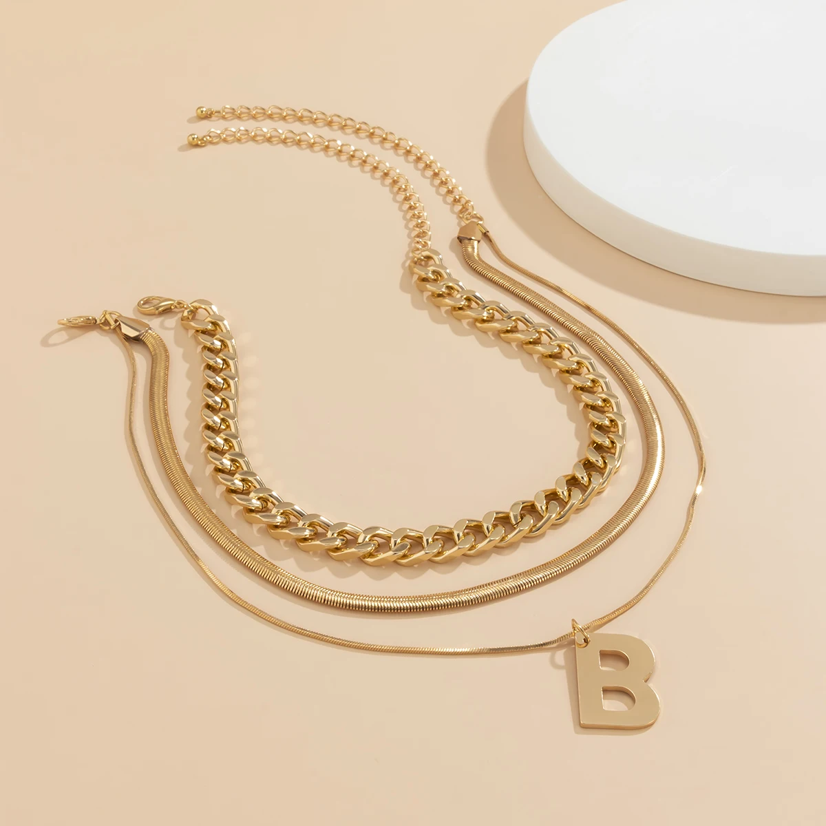 Layered Thick Snake Chains Choker Necklace for Women Hip Hop Letter B Pendant Necklaces Set 2021 Fashion Jewelry for Neck Collar
Layered Thick Snake Chains Choker Necklace for Women Hip Hop Letter B Pendant Necklaces Set 2021 Fashion Jewelry for Neck Collar