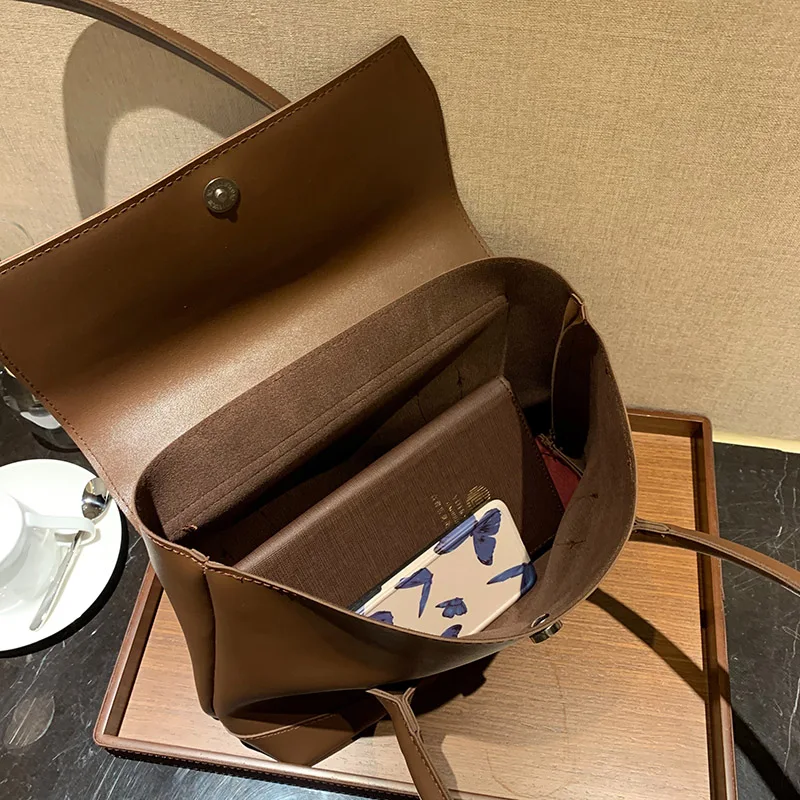 Winter Fashion Women Bag PU Ladies Handbag 2020 New Solid Handbags Large High Quality Casual Female Female One-shoulder Lady
Winter Fashion Women Bag PU Ladies Handbag 2020 New Solid Handbags Large High Quality Casual Female Female One-shoulder Lady