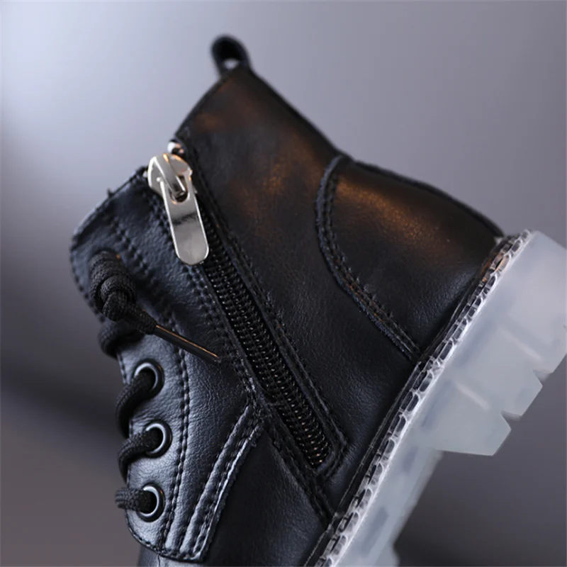 DIMI Autumn Genuine Leather Children Boots Pure White Boys Girls Martin Shoes Transparent Sole Non-slip High Quality Kids Boots
DIMI Autumn Genuine Leather Children Boots Pure White Boys Girls Martin Shoes Transparent Sole Non-slip High Quality Kids Boots