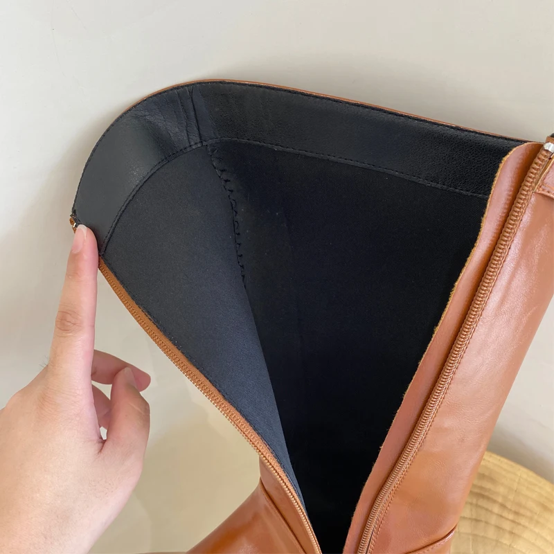 New Women Boots Knee Square Toe Ladies Booties Winter Design Thick Heel Female Shoes Causal Belt Buckle Woman Boots Shoes 
New Women Boots Knee Square Toe Ladies Booties Winter Design Thick Heel Female Shoes Causal Belt Buckle Woman Boots Shoes