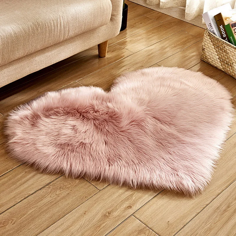 Shaggy Carpet Wool Faux Fluffy Mats Artificial Sheepskin Hairy Mat Love Heart Rugs NO Lint Carpet For Living Room
Shaggy Carpet Wool Faux Fluffy Mats Artificial Sheepskin Hairy Mat Love Heart Rugs NO Lint Carpet For Living Room