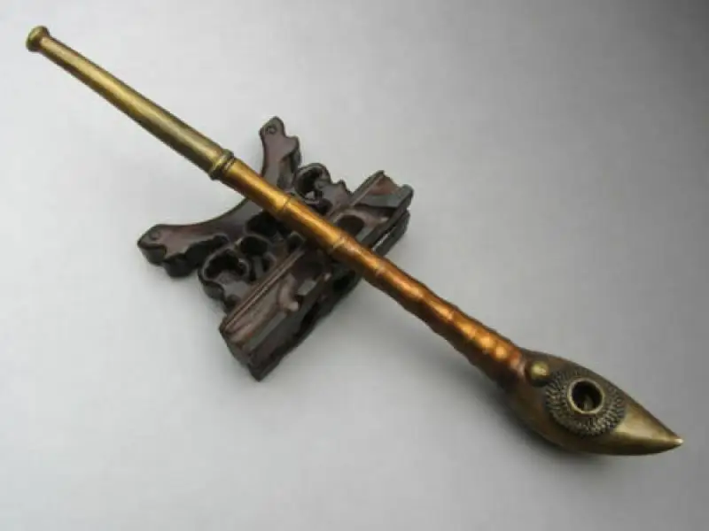 Chinese Old handwork brass bamboo dragon usable superb smoking pipe YT02
Chinese Old handwork brass bamboo dragon usable superb smoking pipe YT02