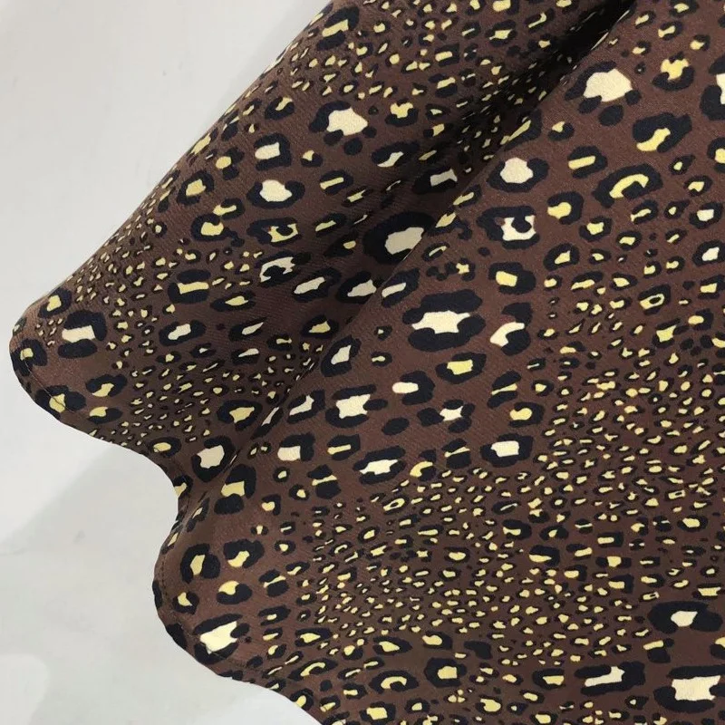 High Quality Spring and Autumn Style Women Long-sleeved Long High-waist Fashion Casual Brown Temperament Printed Dress
High Quality Spring and Autumn Style Women Long-sleeved Long High-waist Fashion Casual Brown Temperament Printed Dress