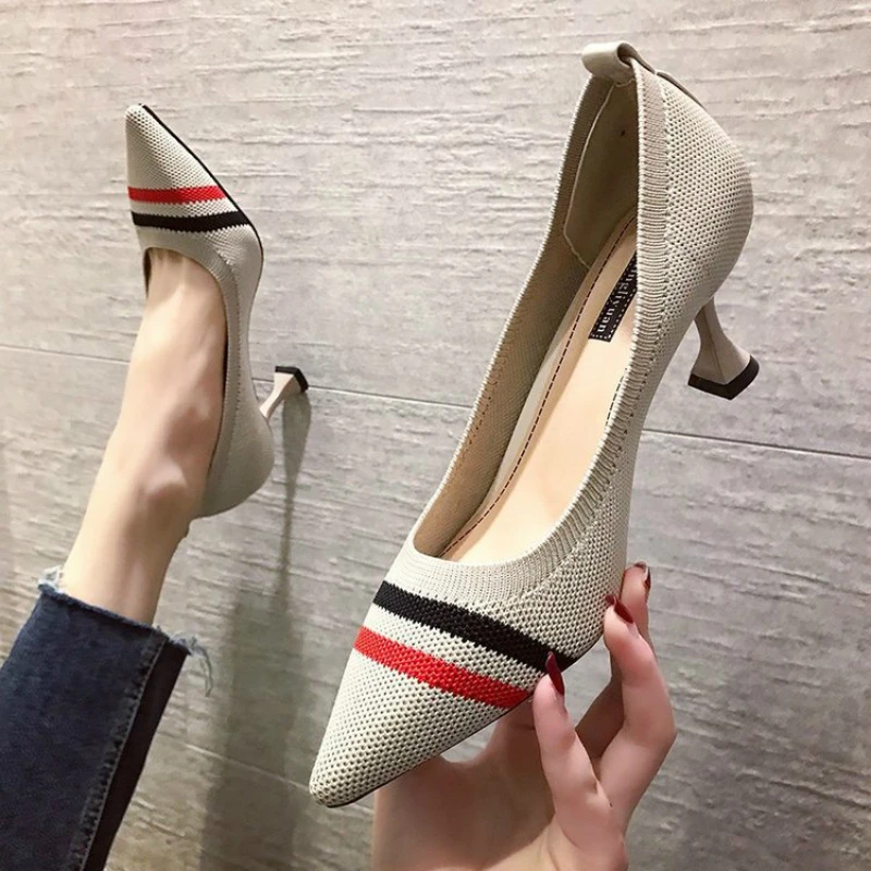 Модные черные туфли на высоком каблуке; Новинка 2021 года; Женские туфли с закрытым носком; Туфли в полоску для работы; Пикантные туфли на шпил...
Модные черные туфли на высоком каблуке; Новинка 2021 года; Женские туфли с закрытым носком; Туфли в полоску для работы; Пикантные туфли на шпил...