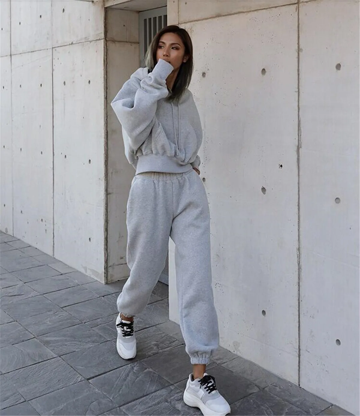 Autumn Winter Solid Casual Tracksuit Women Sports Velvet 2 Pieces Set Sweatshirts Pullover Hoodies Suit Home Sweatpants Outfits 
Autumn Winter Solid Casual Tracksuit Women Sports Velvet 2 Pieces Set Sweatshirts Pullover Hoodies Suit Home Sweatpants Outfits