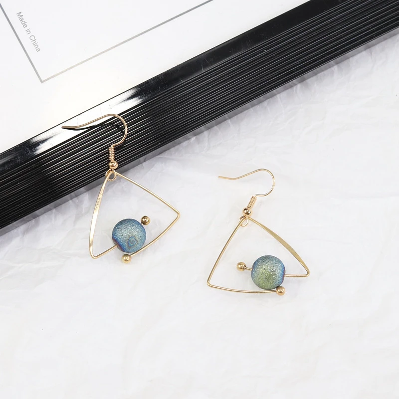 Creative Geometric Design Fashion Triangle Planet Earrings Simple Trend Girlfriend Gift Women's Party Jewelry Accessories Gift
Creative Geometric Design Fashion Triangle Planet Earrings Simple Trend Girlfriend Gift Women's Party Jewelry Accessories Gift