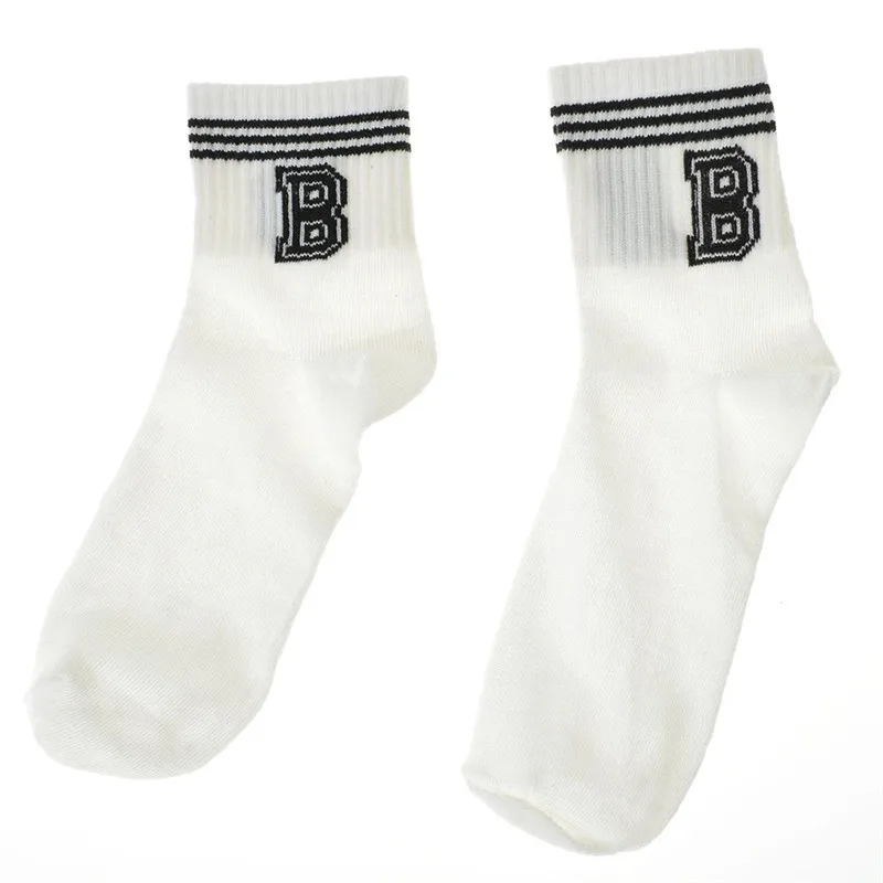 2020 New Letter and stripe pattern women Cotton Sock Wholesale Casual female Sock couples with Harajuku cute style short socks
2020 New Letter and stripe pattern women Cotton Sock Wholesale Casual female Sock couples with Harajuku cute style short socks