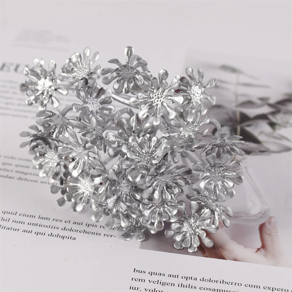 Искусственные листья эвкалипта, золотые, 6 шт.
Искусственные листья эвкалипта, золотые, 6 шт.