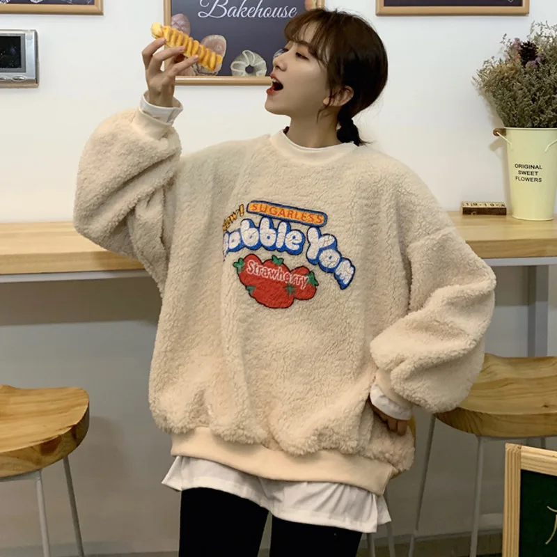 2021 Fake 2 Pieces Warm Sweatshirt Loose Kawaii Tops Women Fall Winter Long Sleeve Fleece Hoodie Strawberry Print Fuzzy Pullover
2021 Fake 2 Pieces Warm Sweatshirt Loose Kawaii Tops Women Fall Winter Long Sleeve Fleece Hoodie Strawberry Print Fuzzy Pullover