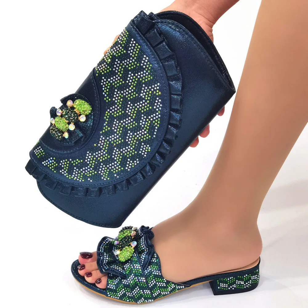International Fashion Ladies Matching Shoe and Bag 2022 Hot Selling Material with Pu Nigerian Shoes and Bags Set for Party
International Fashion Ladies Matching Shoe and Bag 2022 Hot Selling Material with Pu Nigerian Shoes and Bags Set for Party