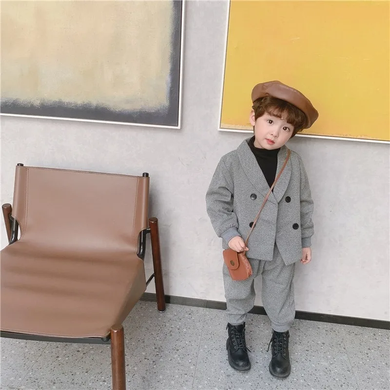 2021 Boy's spring suit new Handsome children trendy children's two-piece suit kids clothing birthday outfit fashion Coat 
2021 Boy's spring suit new Handsome children trendy children's two-piece suit kids clothing birthday outfit fashion Coat