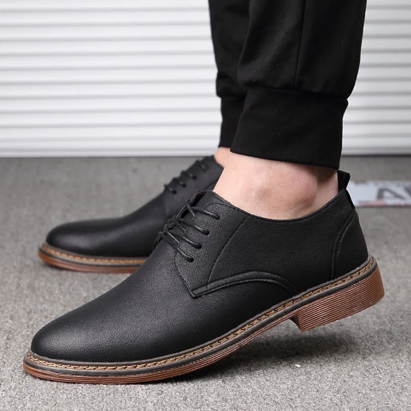 New Casual Shoes Men Leather Brogue Footwear Men Business Shoes Soft Comfortable Fashion Brand Male Brogues British Style A1718
New Casual Shoes Men Leather Brogue Footwear Men Business Shoes Soft Comfortable Fashion Brand Male Brogues British Style A1718